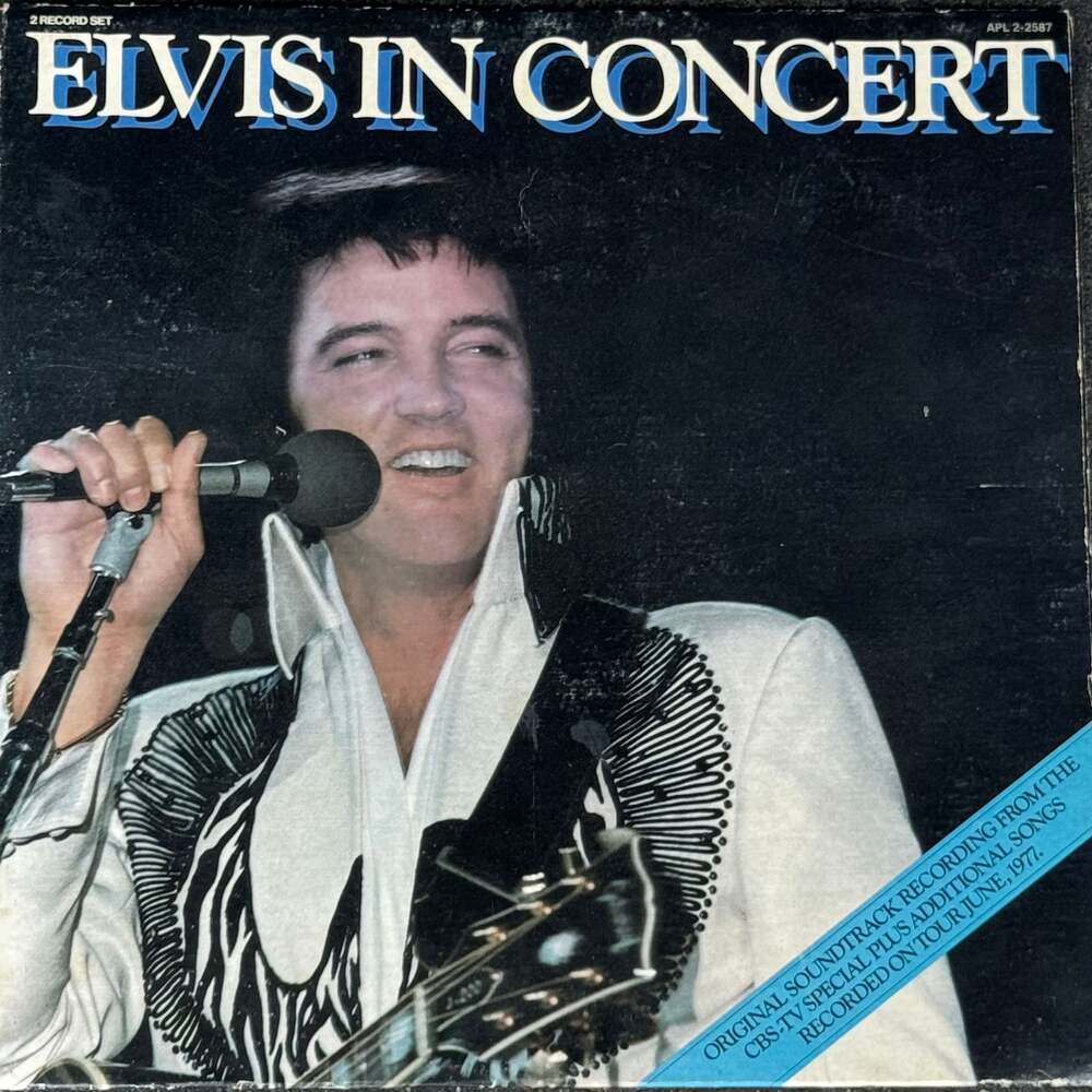 Elvis Presley--Elvis in Concert-2 Record Set--RCA Records 1977 APL 2-2587